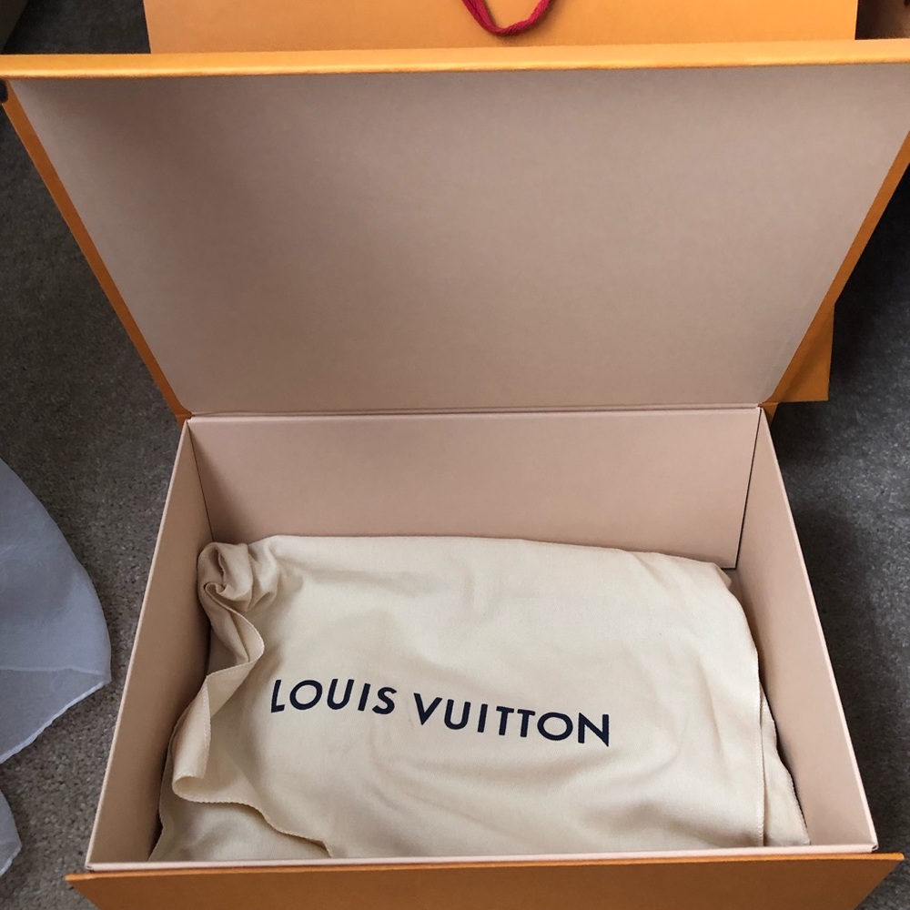 SOLD❗️BNWT LV Bundle - Picture 1 of 6